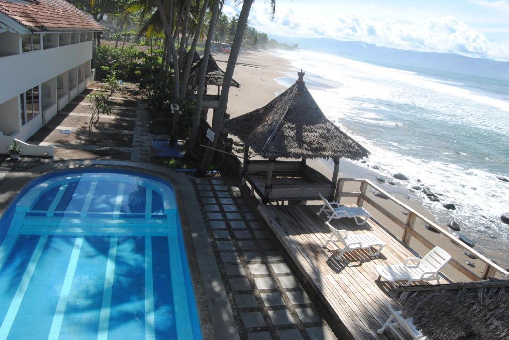 Hotel 77 Sunset Plaza Cisolok Exterior foto